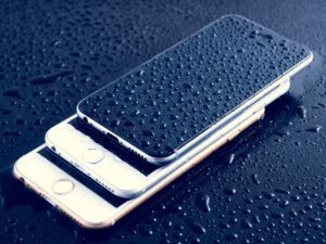 iPhone mojado no enciende y varios